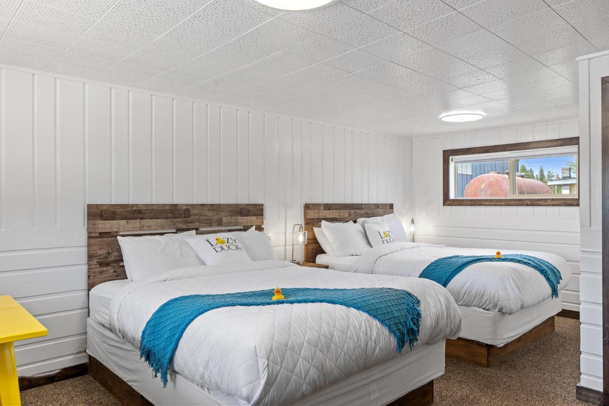 Lazy Duck Inn West Yellowstone Extérieur photo